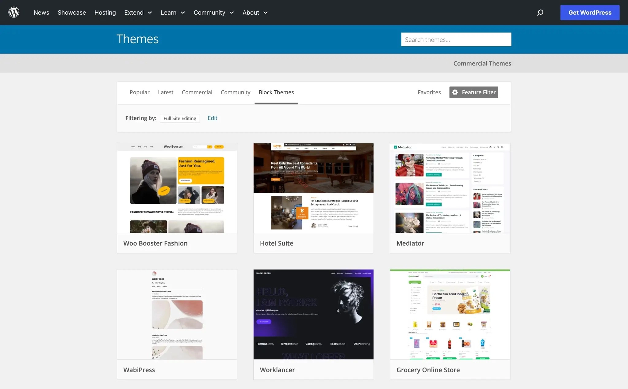 发布主题 WordPress.org 主题目录的截图,显示三列网格的主题缩略图。